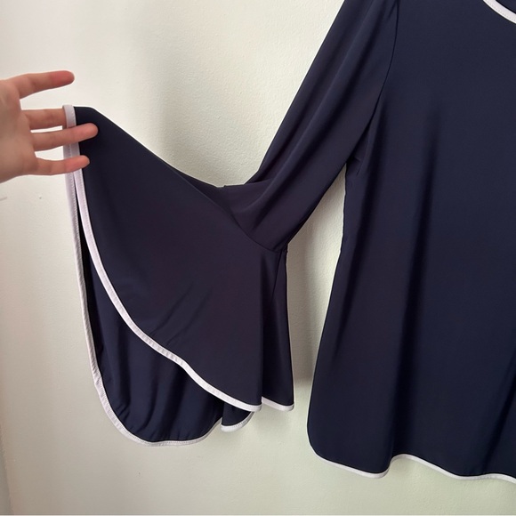 Coco Bianco | Piped Bell Sleeve Top in Navy w/ White Trim - Picture 5 of 10